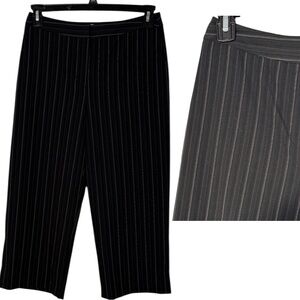 Chico's Pants Black‎ Striped Crop in Size 0.5/S/6  NWT